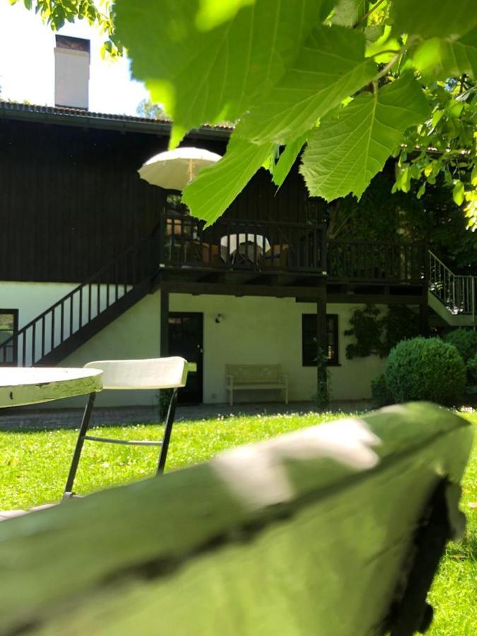 Ferienstudio-Apartment Tausendfreund "Adults Only" Am Chiemsee ブライトブルン・アム・キームゼー エクステリア 写真